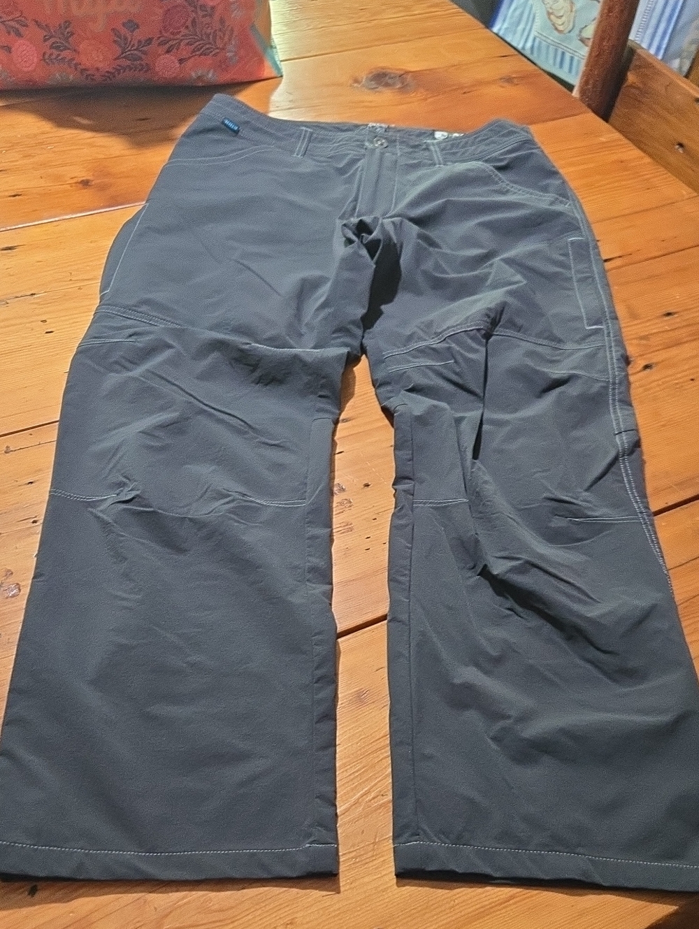Kuhl Men's Cargo Pants in Charcoal Black Sz 34x30